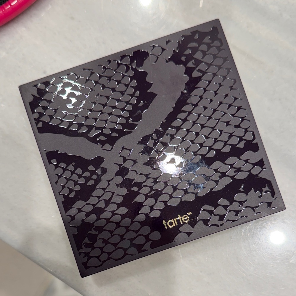 NEW Tarte Lights Camera Lashes Vanity Palette w Eyeshadow & Mascara
